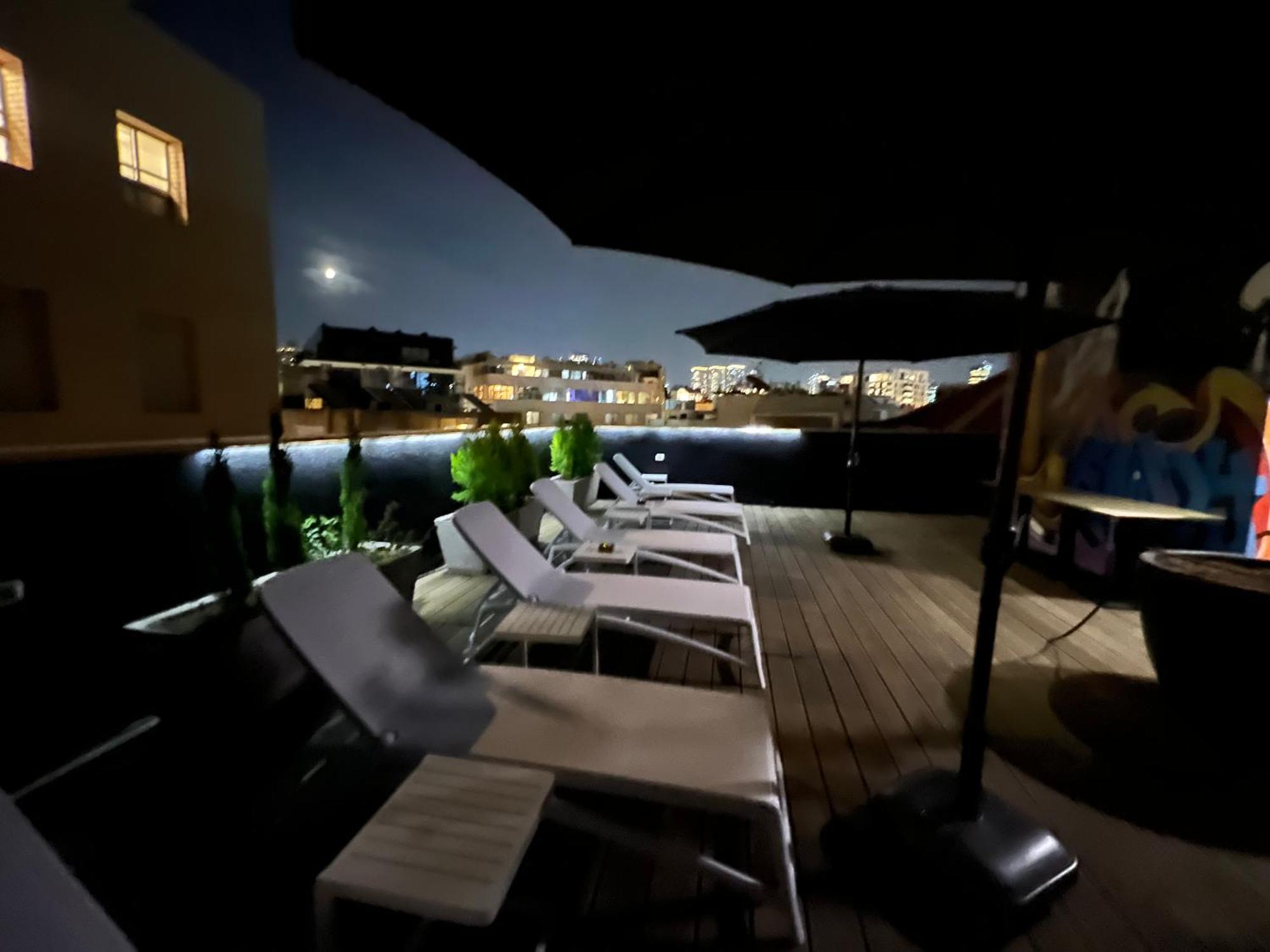 Beer Garden Hotel Tel Aviv Exterior foto